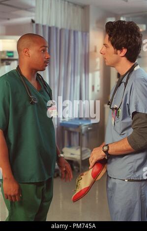 Film Still / Werbung noch von 'Scrubs' Episode: 'My Best Friend's Fehler" Zach Braff, Donald Faison Oktober 9, 2001 Foto: Scott Humbert Datei Referenz # 30847414 THA nur für redaktionelle Verwendung - Alle Rechte vorbehalten Stockfoto