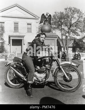 Marlon Brando, "Der Wilde" 1953 Columbia Datei Referenz # 30928 041 THA Stockfoto