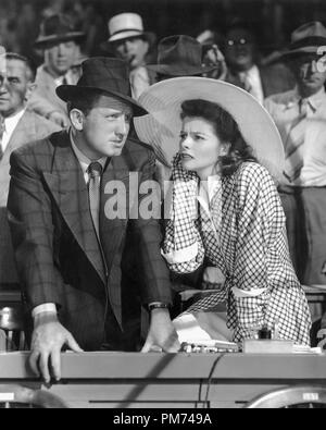 Spencer Tracy und Katharine Hepburn, "Frau des Jahres" 1942 MGM Datei Referenz # 30928 093 THA Stockfoto