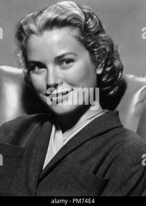 Studio Werbung noch: Grace Kelly ca. 1953 Datei Referenz # 30928 1109 THA Stockfoto