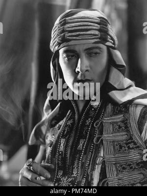 Studio Publicity still: 'Der Sohn des Scheiches', Rudolph Valentino, 1926 United Artists File Reference # 30928 1247THA Stockfoto