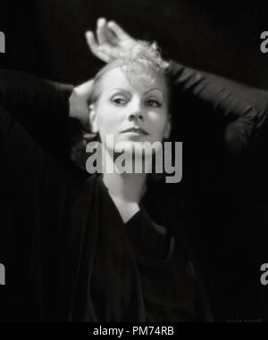 Greta Garbo 'Kiss' 1929 MGM/Foto von Clarence S. Stier Datei Referenz # 30928 150 THA Stockfoto
