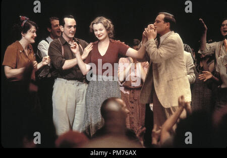 Film Still / Werbung immer noch von "Cradle Will Rock 'Hank Azaria, Emily Watson © 1999 Touchstone Foto: Demmie Todd Datei Referenz # 30973198 THA nur für redaktionelle Verwendung - Alle Rechte vorbehalten Stockfoto