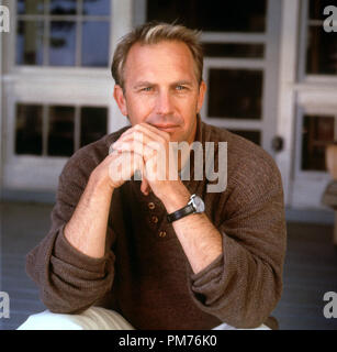 Film Still / Werbung noch von 'Message In A Bottle' Kevin Costner © 1999 Warner Brothers Photo Credit: Ben Glas Datei Referenz # 30973423 THA nur für redaktionelle Verwendung - Alle Rechte vorbehalten Stockfoto