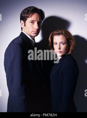 Film noch aus 'X-Files', David Duchovny, Gillian Anderson © 1998 Fox Broadcasting Company Datei Referenz # 30996063 THA nur für redaktionelle Verwendung - Alle Rechte vorbehalten Stockfoto