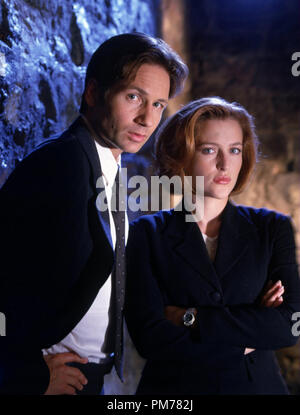 Film noch aus 'X-Files', David Duchovny, Gillian Anderson © 1998 Fox Broadcasting Company Datei Referenz # 30996064 THA nur für redaktionelle Verwendung - Alle Rechte vorbehalten Stockfoto