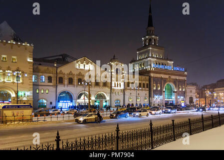 Moskau, Russland - Januar 29, 2018: kazansky Bahnhof Gebäude in der Nacht im Winter Stockfoto