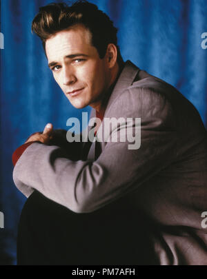 Szenenfoto aus "Beverly Hills 90210" Luke Perry © 1996 Fox Foto: Timothy White Datei Referenz # 31042702 THA nur für redaktionelle Verwendung - Alle Rechte vorbehalten Stockfoto
