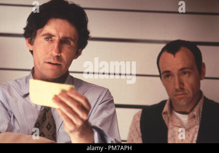 Szenenfoto aus "Die üblichen Verdächtigen" Gabriel Byrne, Kevin Spacey © 1995 Gramercy Foto: Linda R. Chen Datei Referenz # 31043037 THA nur für redaktionelle Verwendung - Alle Rechte vorbehalten Stockfoto
