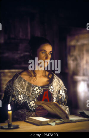 Szene aus "The Scarlet Letter" Demi Moore © 1995 Cinergi Pictures Photo Credit: Takashi Seida Datei Referenz # 31043047 THA nur für redaktionelle Verwendung - Alle Rechte vorbehalten Stockfoto