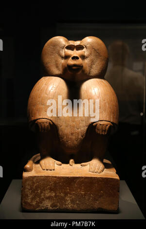 Das alte Ägypten. Abbildung von pavian hocken. Roter Quarzit. Amenhotep III. Dynastie 18. Neuen Reich. British Museum. Stockfoto