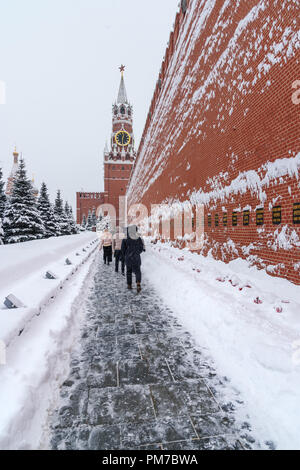 Moskau, Russland - Januar 31, 2018: Der Kremlmauer Nekropole im Winter Stockfoto