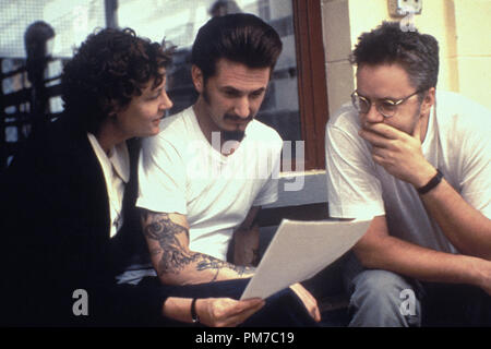 Film noch von 'Dead Man Walking' Susan Sarandon, Sean Penn, Regisseur Tim Robbins © 1995 Gramercy Photo Credit: Demmie Todd Datei Referenz # 31043485 THA nur für redaktionelle Verwendung - Alle Rechte vorbehalten Stockfoto