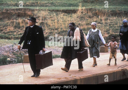 Szenenfoto aus "Schrei, geliebtes Land" James Earl Jones, Leleti Khumalo © 1995 Miramax Films Datei Referenz # 31043510 THA nur für redaktionelle Verwendung - Alle Rechte vorbehalten Stockfoto