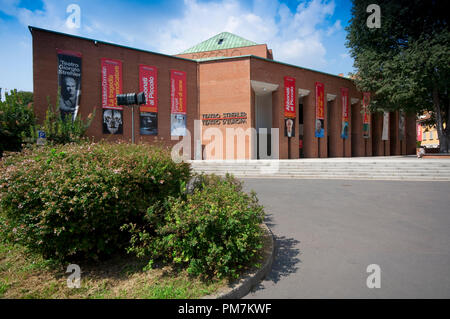 Italien, Lombardei, Mailand, Largo Greppi Square, Piccolo Teatro Strehler Theater Stockfoto