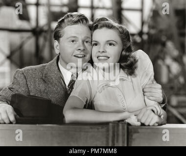 Judy Garland und Mickey Rooney, circa 1940. Datei Referenz # 31202 400 THA Stockfoto