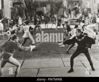 Reginald Denny und Basil Rathbone ''Romeo und Julia', 1936 MGM. Datei Referenz # 31202 523 THA Stockfoto