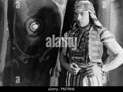 Studio Publicity still: Son of the Shiek Rudolph Valentino 1926 UA File Reference # 31386 1290THA Stockfoto