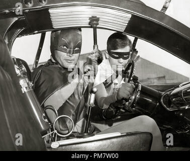 Adam West und Burt Ward als Batman und Robin, 'Batman' ca. 1966. Datei Referenz # 31386 834 THA Stockfoto