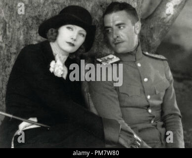 Greta Garbo und John Gilbert, 'Liebe' 1927 MGM Datei Referenz # 31386 933 Stockfoto