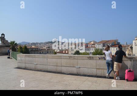 Marseille, Hafenstadt am Mittelmeer im Süden Niederlandes: Vor dem Bahnhof Saint Charles Stockfoto