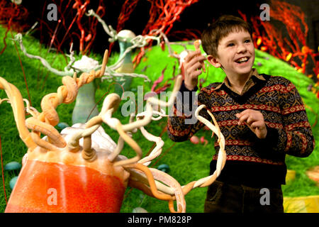 Charlie und die Schokoladenfabrik Freddie Highmore Stockfoto