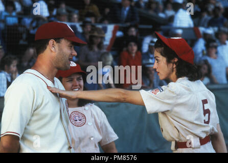 Film Still oder Werbung immer noch von "der Liga der Eigenen 'Tom Hanks, Rosie O'Donnell, Madonna © 1992 Columbia Photo Credit: Louis Goldman Alle Rechte vorbehalten Datei Referenz # 31487 012 THA für die redaktionelle Nutzung nur Stockfoto