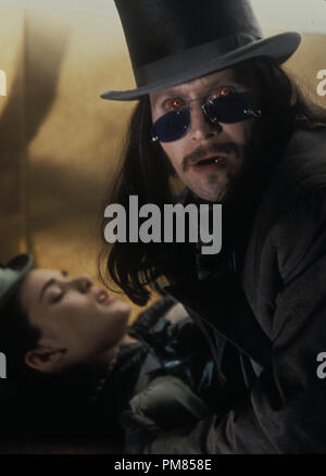 Film Still oder Werbung immer noch von "Bram Stokers Dracula" Winona Ryder, Gary Oldman © 1992 Columbia Foto: Ralph Nelson Alle Rechte vorbehalten Datei Referenz # 31487 038 THA für die redaktionelle Nutzung nur Stockfoto