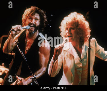 BARBRA STREISAND, Kris Kristofferson, "Ein Star wird geboren" 1976 Warner Stockfoto