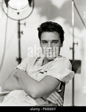 (Archival Classic Cinema - Elvis Presley Retrospective) Elvis Presley, circa 1957 File Reference # 31616 032THA Stockfoto