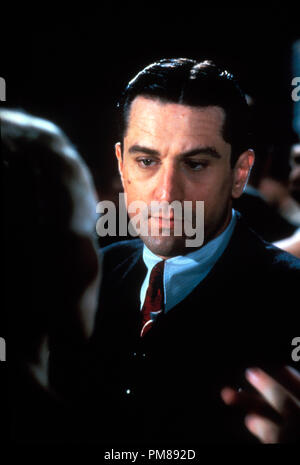 Studio Werbung immer noch von "Once Upon a Time In America", Robert De Niro © 1984 Warner Alle Rechte vorbehalten Datei Referenz # 31706259 THA für die redaktionelle Nutzung nur Stockfoto