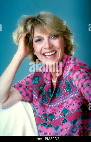 Studio Werbung immer noch von der carecrow und Frau König' Beverly Garland 1983 Alle Rechte vorbehalten Datei Referenz # 31708110 THA für die redaktionelle Nutzung nur Stockfoto