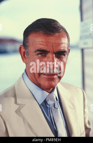 Studio Werbung immer noch von "Sag niemals nie" Sean Connery © 1983 Warner Alle Rechte vorbehalten Datei Referenz # 31708144 THA für die redaktionelle Nutzung nur Stockfoto