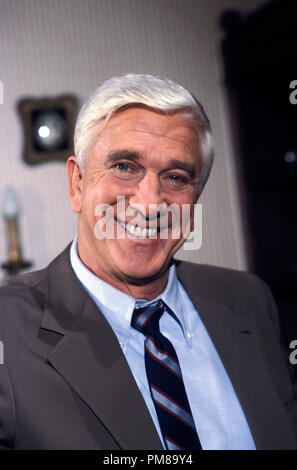 Studio Werbung immer noch von "Police Squad!" Leslie Nielsen 1982 Alle Rechte vorbehalten Datei Referenz # 31710138 THA für die redaktionelle Nutzung nur Stockfoto