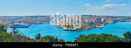 Die Hügel von Floriana sind perfekt Standpunkte der befestigte Siedlungen von Valletta Grand Harbour - Birgu, Senglea mittelalterliche Städte, Malta zu beobachten Stockfoto