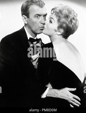 Werbung immer noch von James Stewart und Kim Novak, 'Bell, Buch und Kerze' Columbia Datei Referenz 1958 #31955 188 THA Stockfoto