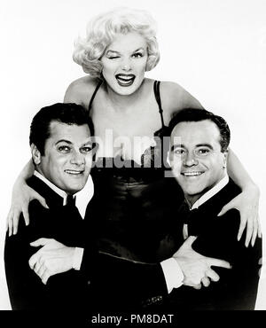 Marilyn Monroe, Tony Curtis, Jack Lemmon Manche mögen's heiß' 1959 MGM Datei Referenz # 31955 433 THA Stockfoto