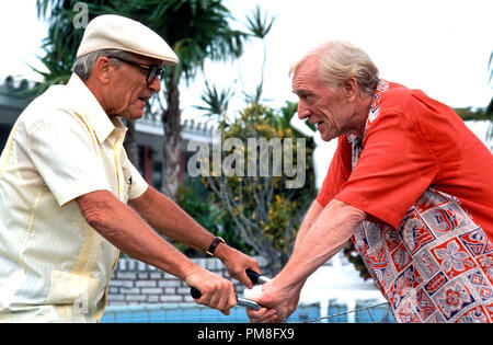 Film Still / Werbung noch von 'Wrestling Ernest Hemingway", Robert Duvall, Richard Harris © 1993 Warner Foto: Jon Landwirt Datei Referenz # 31371012 THA nur für redaktionelle Verwendung Alle Rechte vorbehalten Stockfoto