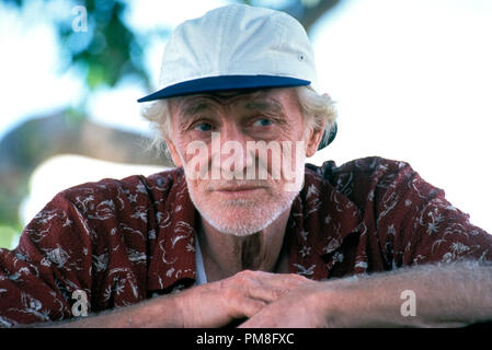 Film Still / Werbung noch von 'Wrestling Ernest Hemingway "Richard Harris © 1993 Warner Foto: Jon Landwirt Datei Referenz # 31371015 THA nur für redaktionelle Verwendung Alle Rechte vorbehalten Stockfoto