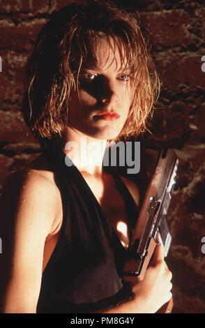 Film Still / Werbung noch von 'Point of No Return' Bridget Fonda © 1993 Warner Foto: Bruce Talamon Datei Referenz # 31371176 THA nur für redaktionelle Verwendung Alle Rechte vorbehalten Stockfoto