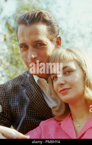 (Archival Classic Cinema - Paul Newman Retrospektive) Paul Newman and Joanne Woodward, circa 1961 File Reference # 31510 050THA Stockfoto