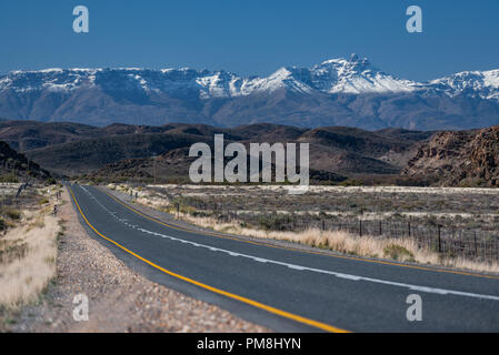 Route 62 und Swartberge, Klein Karoo, Südafrika Stockfoto