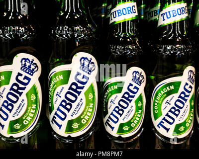 Tuborg Bier (Dänemark) im Laden gesehen. Stockfoto