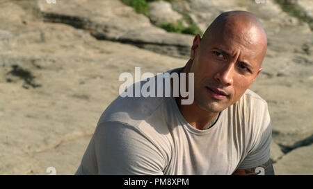 DWAYNE JOHNSON als Knäuel in Family Adventure von New Line Cinema "REISE 2: Die geheimnisvolle Insel", ein Warner Bros.-Bilder freigeben. Stockfoto