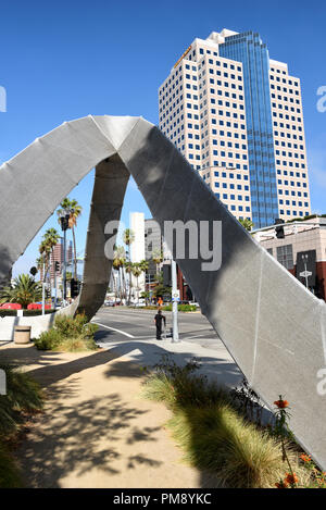 LONG BEACH, CALIF-Sept 10, 2018: Die Schleife in Victory Park Long Beach, ein 7.700 Quadratmeter großes interaktives Spielplatz in Downtown Long Beach, dass Mischungen Stockfoto