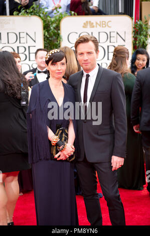 Eve Mavrakis und Ewan McGregor nehmen an der 69. jährlichen Golden Globes Awards im Beverly Hilton in Beverly Hills, CA am Sonntag, den 15. Januar 2012. Stockfoto