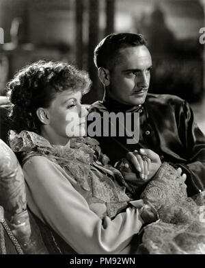 Greta Garbo und Fredric März "Anna Karenina", 1935 MGM. Datei Referenz # 31537 327 Stockfoto