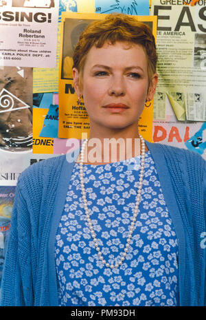 Studio Werbung immer noch von der "Lost Boys" Dianne Wiest © 1987 Warner Alle Rechte vorbehalten Datei Referenz # 31697056 THA für die redaktionelle Nutzung nur Stockfoto