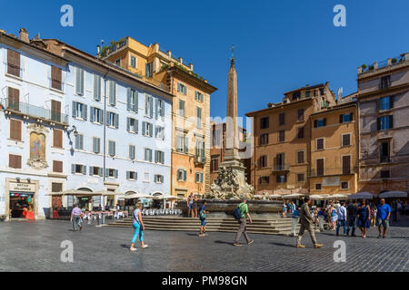 Fontana del Pantheon, Piazza della Rotonda, Rom, Italien Stockfoto