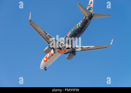 Sao Paulo, Brasilien, Mai 26, 2018: Nahaufnahme von einem Flugzeug Der Flughafen zu landen Stockfoto